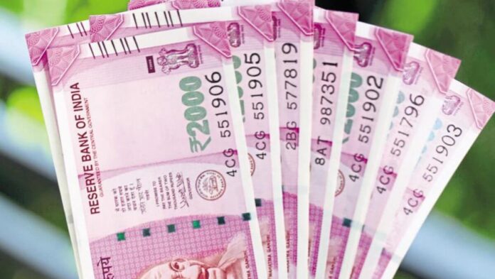Features of the new Rs 2000 currency notes Features of the new Rs 2000 currency notes