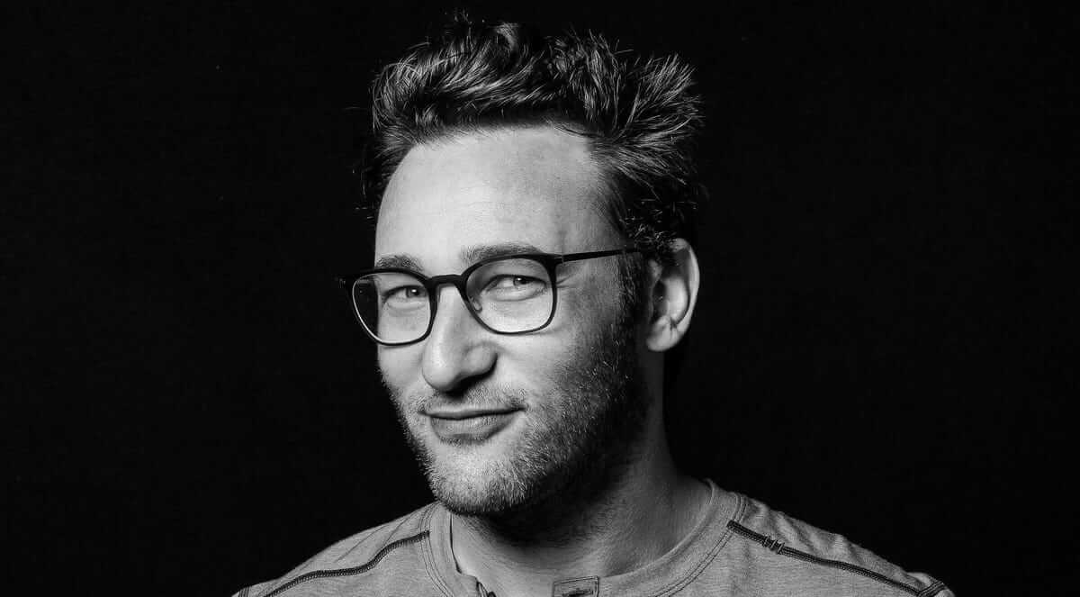 Simon Sinek - Real Reason People fall and Stay in Love.... Motivational Speech